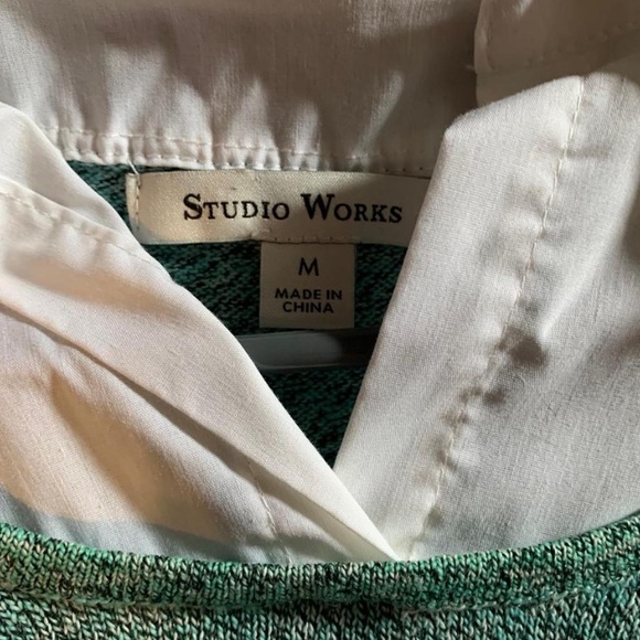 Collared Blouse - Picture 2 of 4